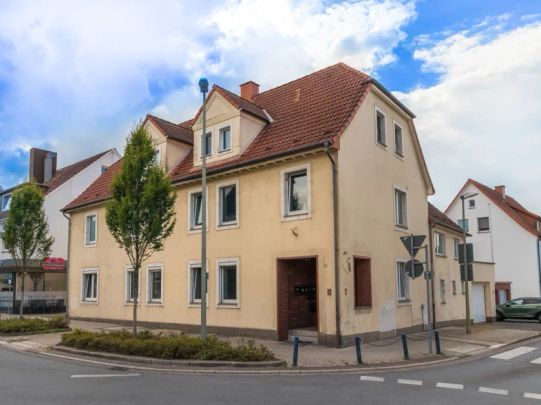 KLEINES SINGLE-APARTMENT MIT EINBAUKÜCHE IN INNENSTADTLAGE - Foto 1