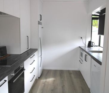 FERNHILL BEACH HOUSE - Photo 2