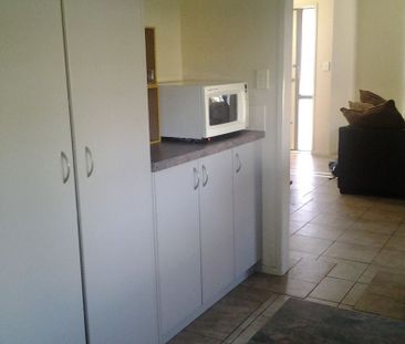 4-BEDROOM IN EAST TAMAKI - Photo 3