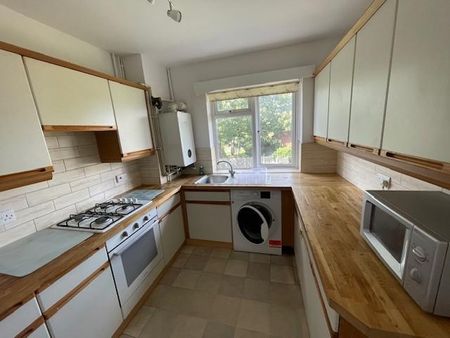 2 bedroom maisonette to rent - Photo 5