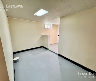 986 Eastlawn | $2300 | 3+1 bedroom - Photo 5