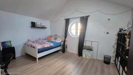 Großzügige helle Wohnung mit Loggia - Photo 5