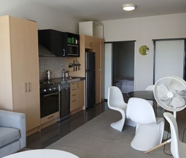 Putney Way Apartment in the Heart of Manukau CBD - Photo 3