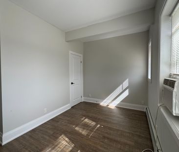 For Lease - 40 Jarvis Street Unit# 4, Fort Erie, Ontario - Photo 2