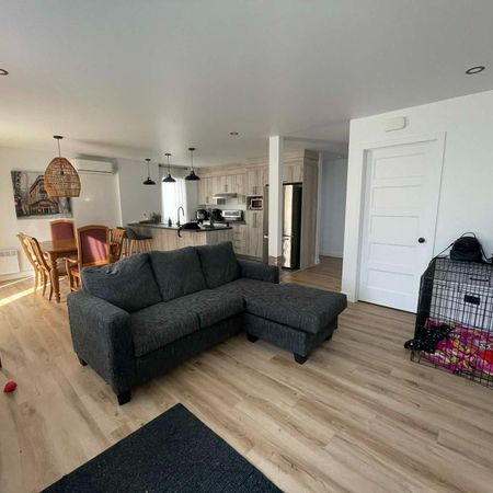 4-1/2 rez-de-chaussée - Photo 3