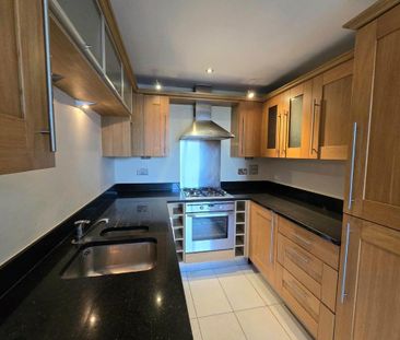 2 bedroom flat to rent - Photo 6