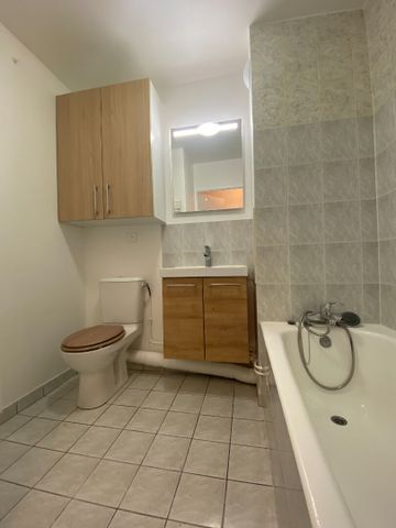 Location Appartement 2 pièces 33m² - Photo 5