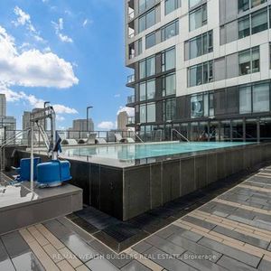 Entertainment district outdoor pool! - Photo 2