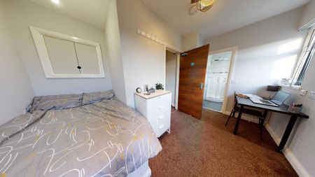 7 bedroom detached house to rent - Photo 3