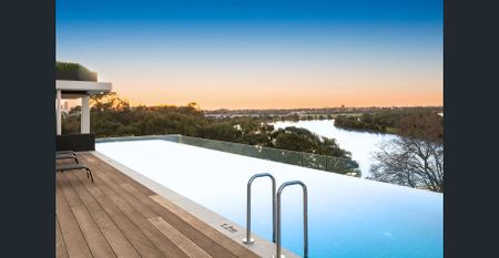 Stunning Studio At Parallel Riverside - Photo 3