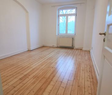 Renovierte Jugendstilwohnung mit Balkon und EBK - Foto 4