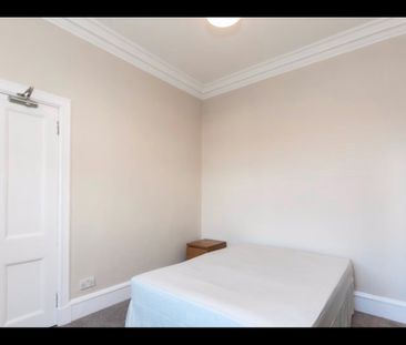 4 Bed Semi-Detached House, Skene Square, AB25 - Photo 3