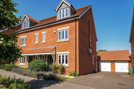 4 Bedroom House - Edith Drive, Alton - Photo 3