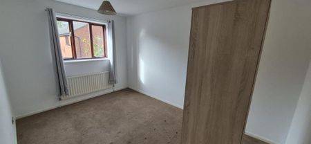 4 bedroom detached house to rent - Photo 5