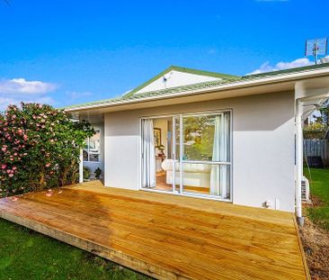 Quiet Family Living in Central Henderson - Photo 6