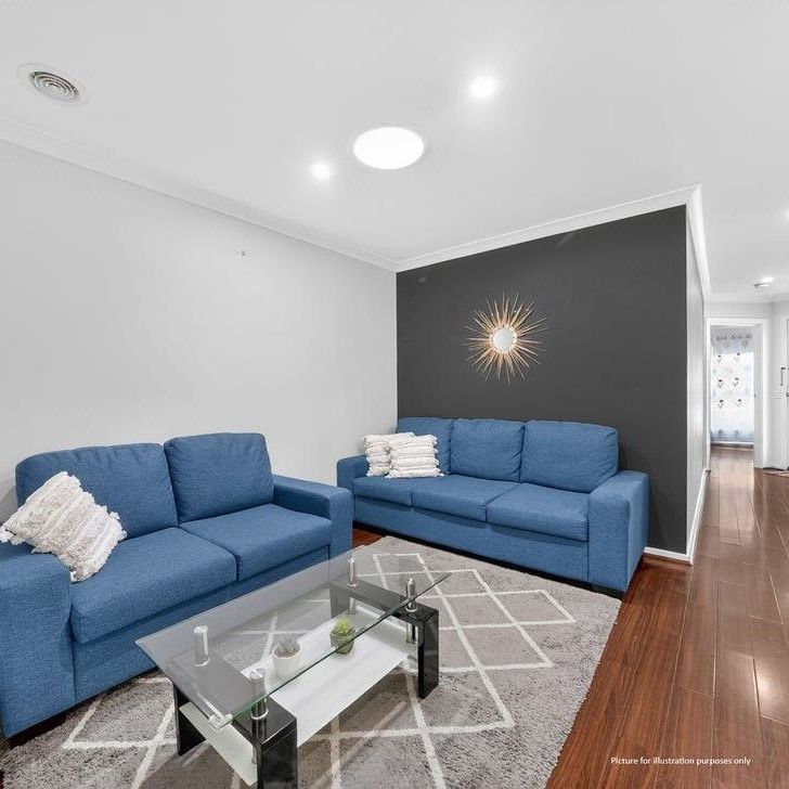 Contemporary Family Home with Three Bedrooms & Two Bathrooms - Photo 1