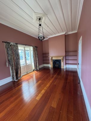 Want Character? Want Tranquility? Want Sheep? - Photo 1