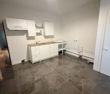 Grand 4 ½, Haut de duplex à Ahuntsic (Montréal) – 1900 $ / mois - Photo 2