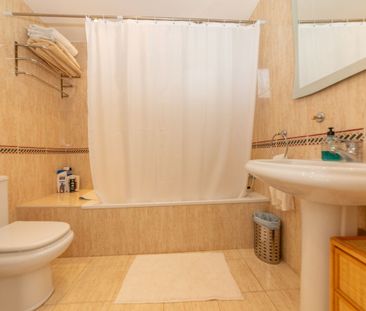 Apartment in Marbella, Costa del Sol - Photo 6