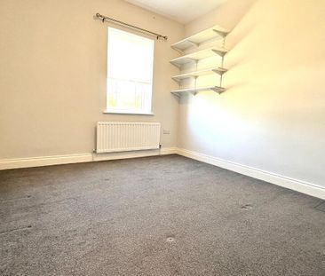 62 Hartley Hall Green, Greenisland, Carrickfergus, BT38 8FU - Photo 4