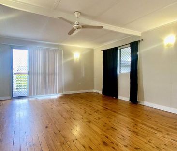 Comfortable Family Home in the Heart of Gracemere - Photo 2