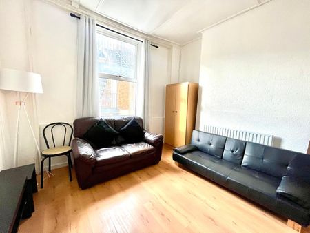 Caledonian Road, Islington, London, N1 - Photo 2