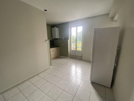 Location Appartement 2 pièces 62m² LE CREUSOT 71200 - Photo 5