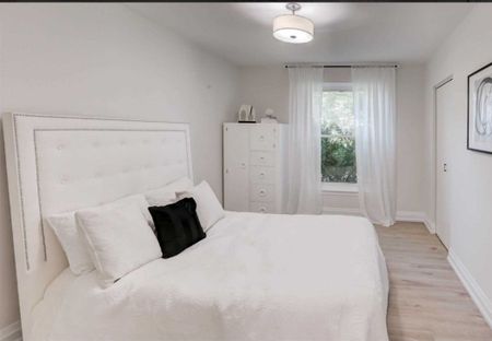For Lease - 31 Grove Park Crescent, Toronto, Ontario - Photo 3