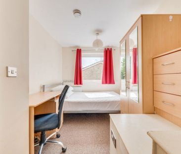 £822 p/w (£3,562 pcm) - Photo 6