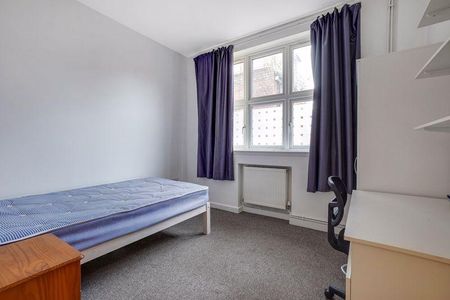 1 bedroom in a house share to rent - Photo 2