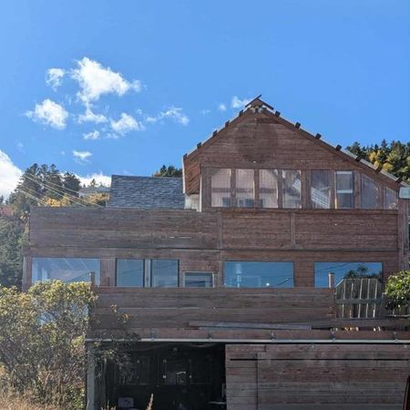 Maison bord de la mer Gaspésie qui inclus deux logements! - Photo 3