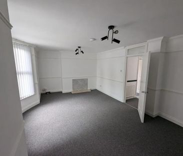 Room in a Shared House, Deansburn Road, L13 - Photo 1
