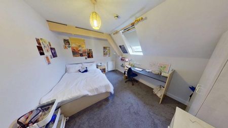 4 bedroom apartment to rent - Photo 5