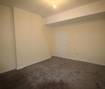 3 Bedroom Apartment for Rent - Photo 6