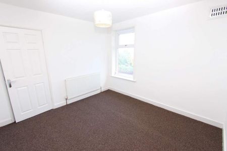 2 bedroom semi-detached house to rent - Photo 3