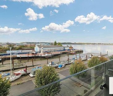 The Peninsula, Pegasus Way, Gillingham, ME7 - Photo 5