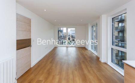 2 Bedroom flat to rent in Plough Way, Surrey Quays, SE16 - Photo 2