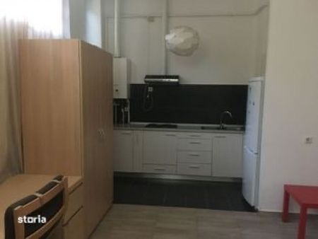 Dristor bloc nou demisol inalt - Fotografie 3