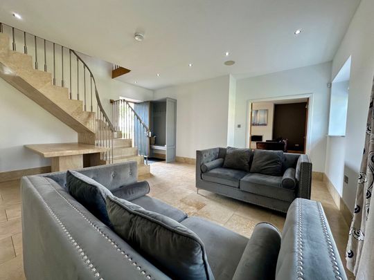 4 bedroom house to rent - Photo 1