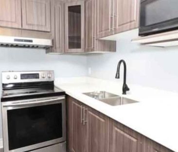 For Lease - 208 Carriage Way, Waterloo, Ontario - Photo 1