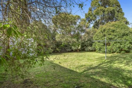 Family home in great location - Photo 2