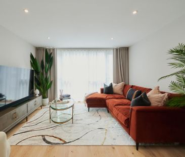 3 bedroom flat to rent - Photo 2