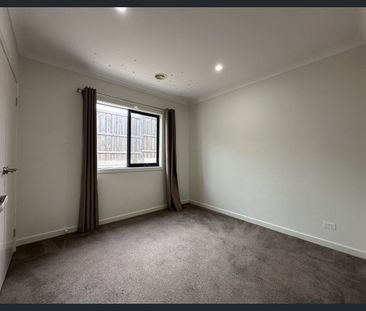 Family Home - Photo 4