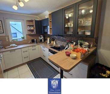 Gemütliche Dachgeschosswohnung mit Balkon in ruhiger Lage! - Photo 3