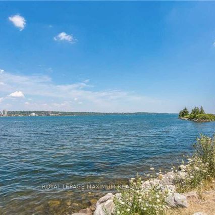 For Lease - 41 Gowan Street, Barrie, Ontario - Photo 1