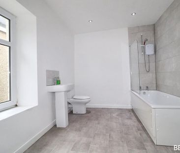 3 bedroom terraced house to rent - Photo 6