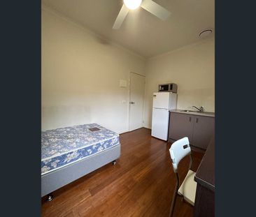 2/108 (R2) Wellington Road, Clayton, Vic 3168 - Photo 3