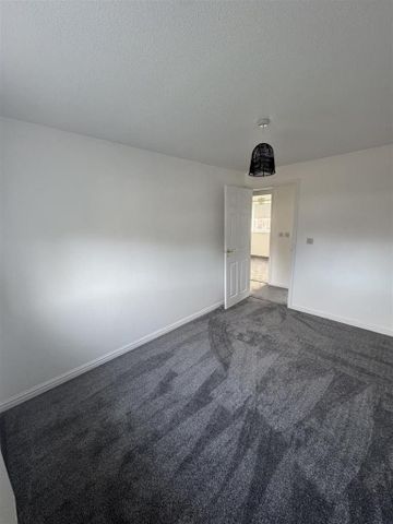 3 bedroom detached house to rent - Photo 4