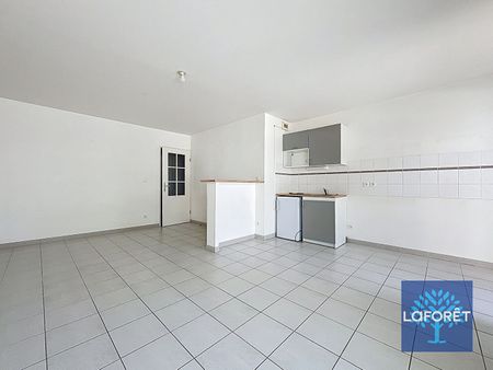 Apartment - Photo 2