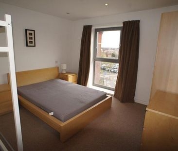 2 bedroom flat to rent - Photo 4